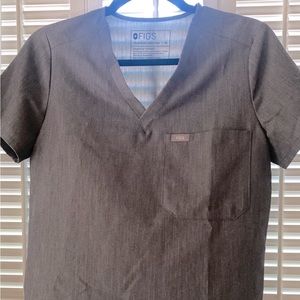 FIGS, Catarina Women’s Top, Size XS, in Light Grey